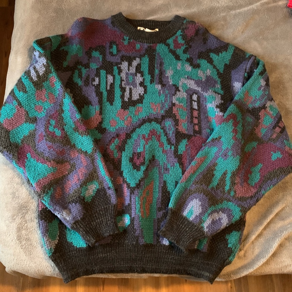 wool sweater, size L, HEET